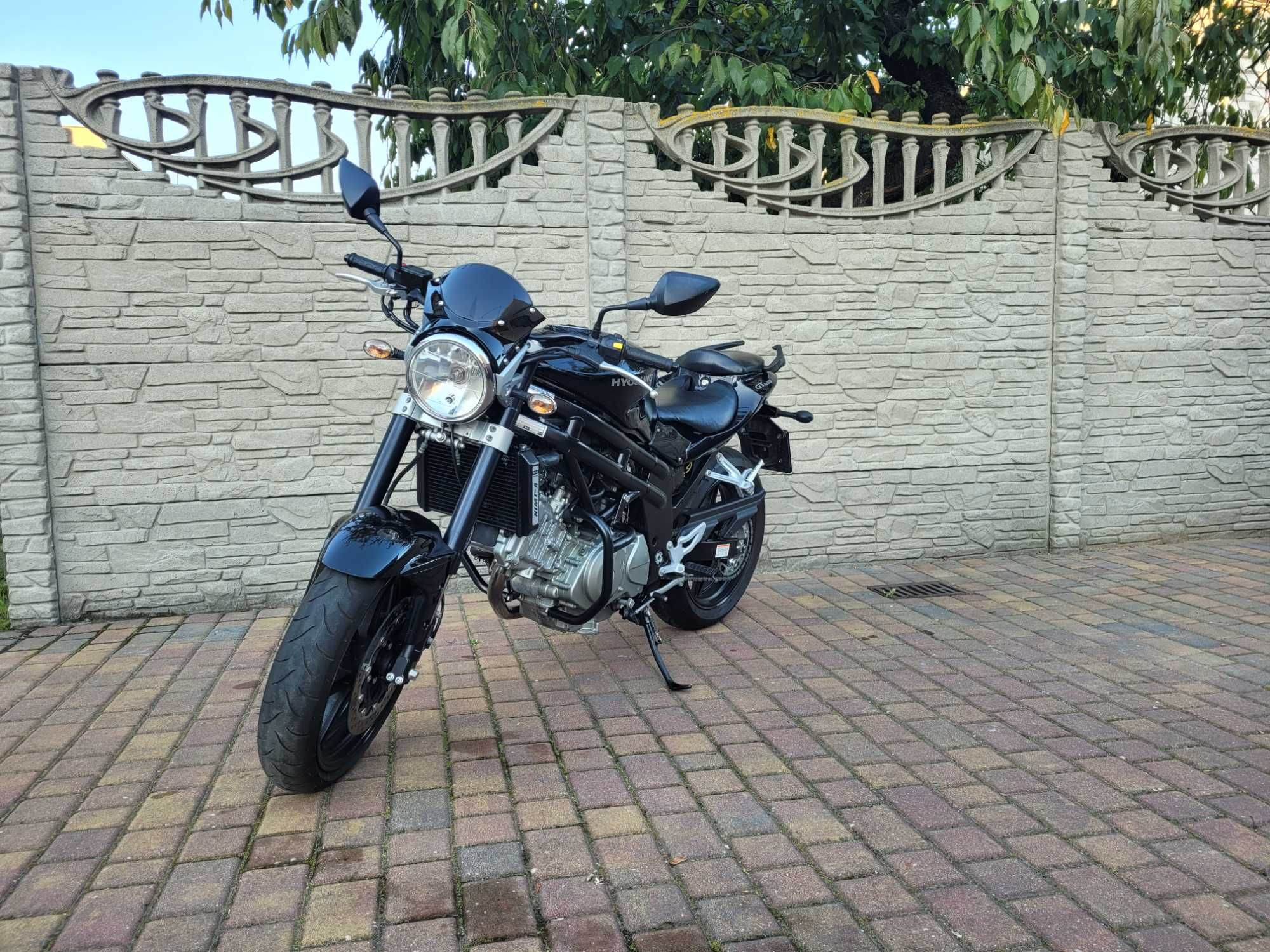 Hyosung GT650 EFI na A2