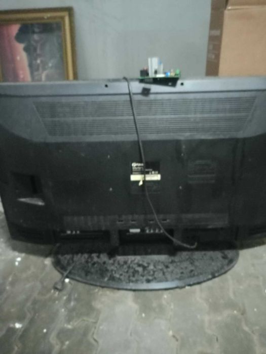 Oddam za darmo tv + plytki