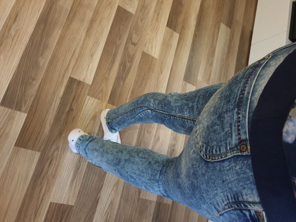 Spodnie skinny Bershka s
