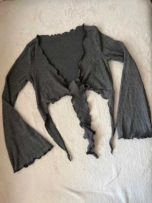 Szara bluzka top z wiązaniem i frędzlami