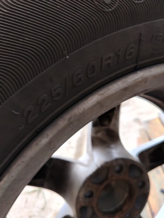 Używane alufelgi z oponami