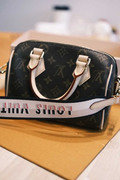 Louis Vuitton Speedy 20 Bandoulière z Chipem NFC z Pudłem Prezentowym