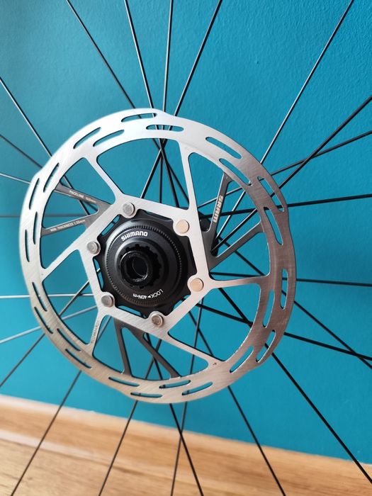 NOWE Koła 28 cali szosowo / gravelowe  Bontrager Paradigm Comp 25