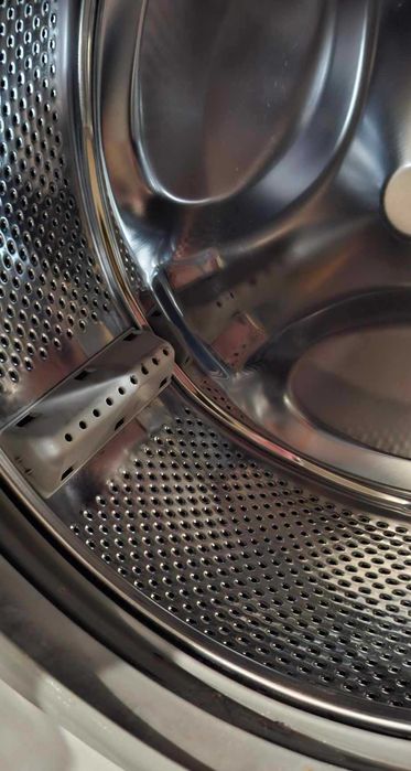 Pralka Indesit IWSC 51052 - uszkodzony sterownik