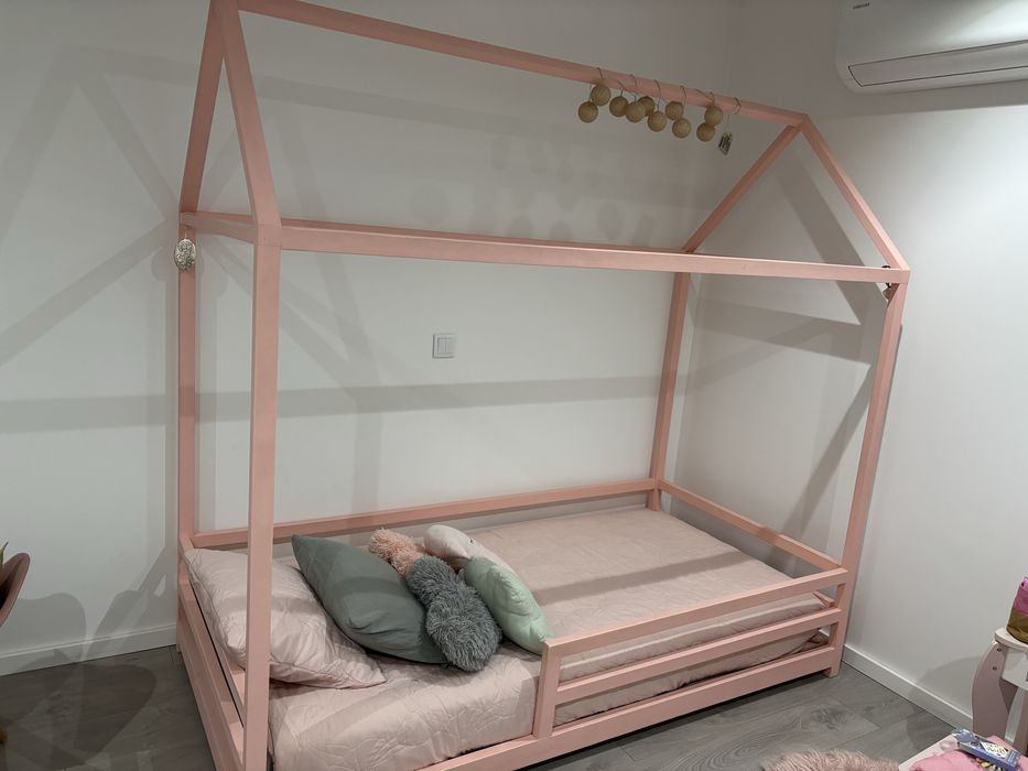 Cama montessori com colchão