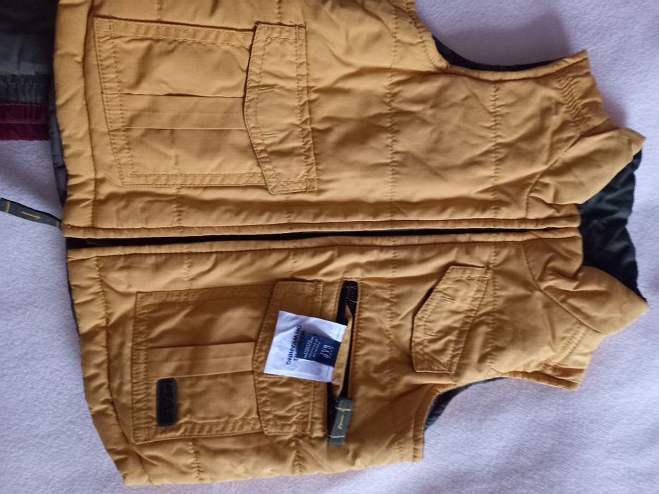 Жилет GAP  на возраст 18- 24 мес.