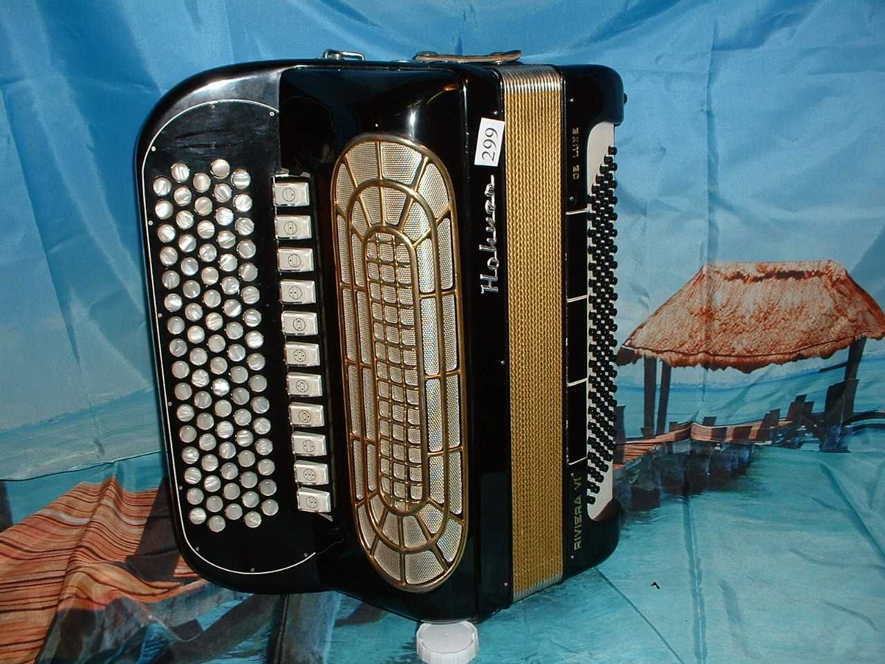 Acordeão Avenda R 299