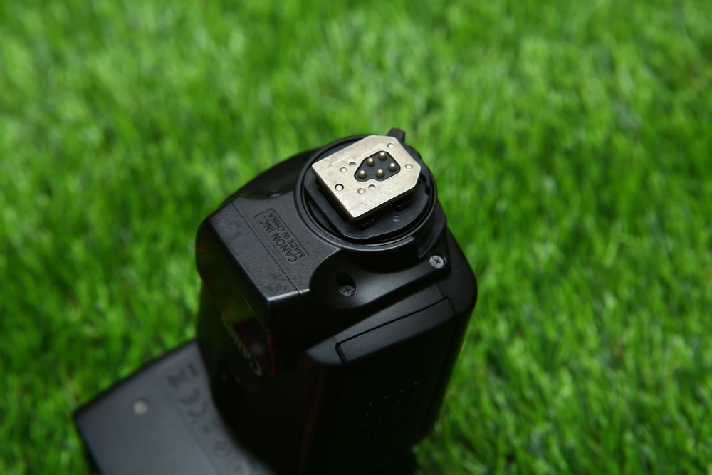 ЧУДНАЯ! Canon Speedlite 430 EX II + Чехол !