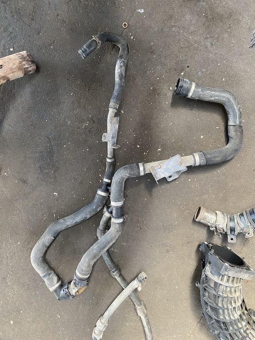 Varias peças do motor Mercedes Actros Euro 5
