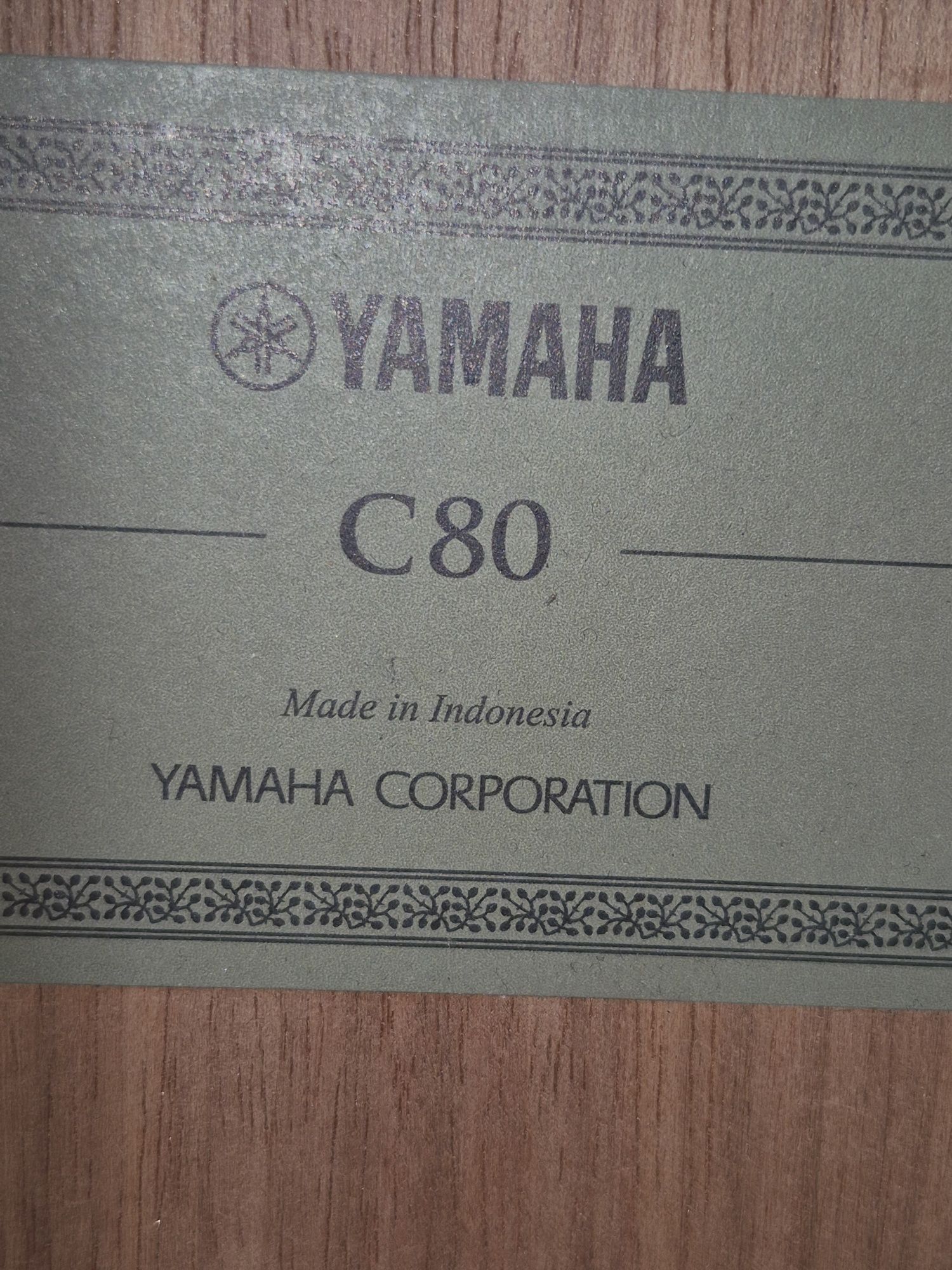 Класична гітара Yamaha C80.