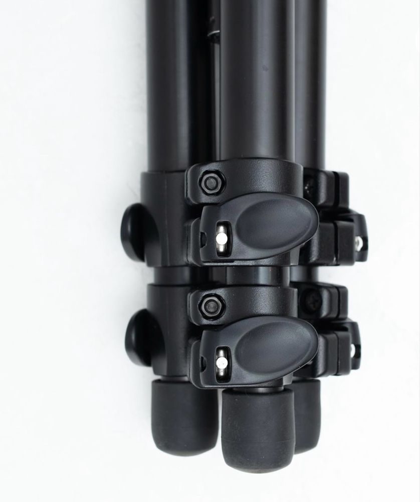 Manfrotto 055XPROB Tripod штатив