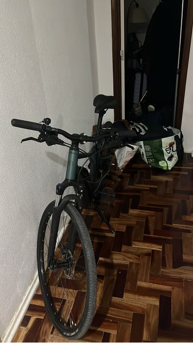 Bicicleta trekking elétrica Riverside 500E