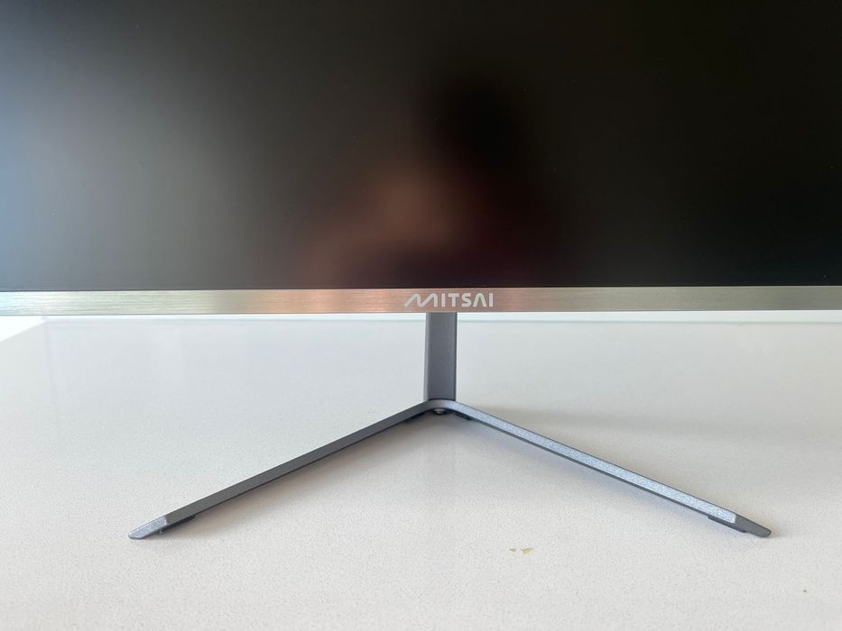 Monitor Mitsai 24” MC24