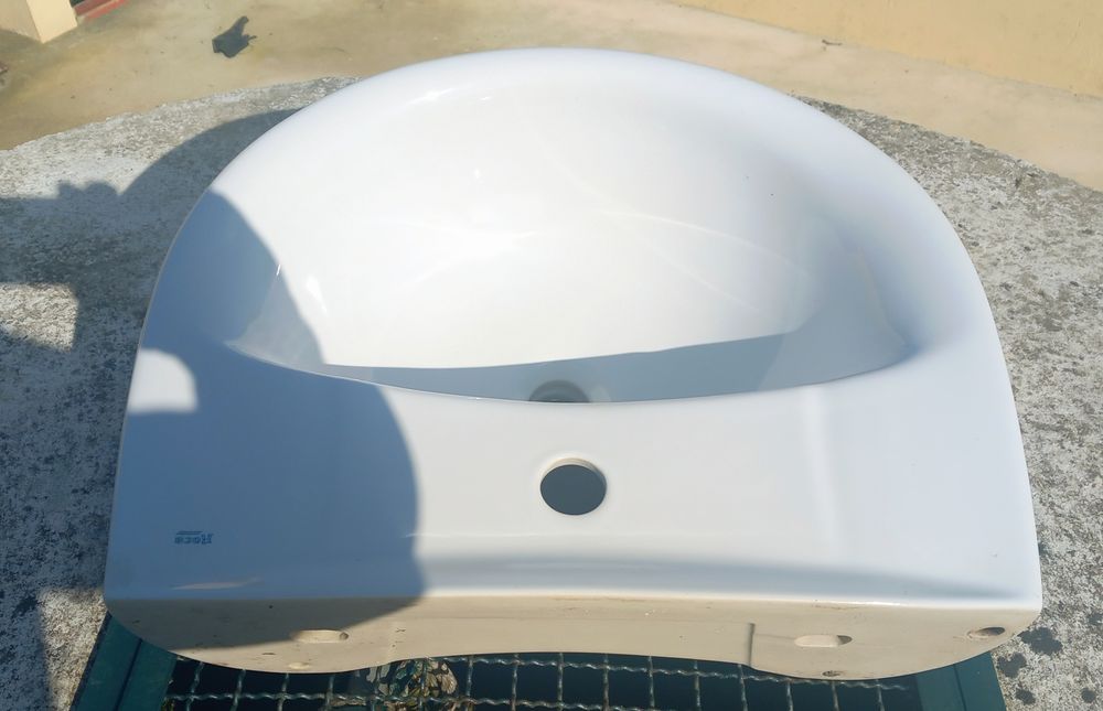 Lavatório w.c  cerâmica