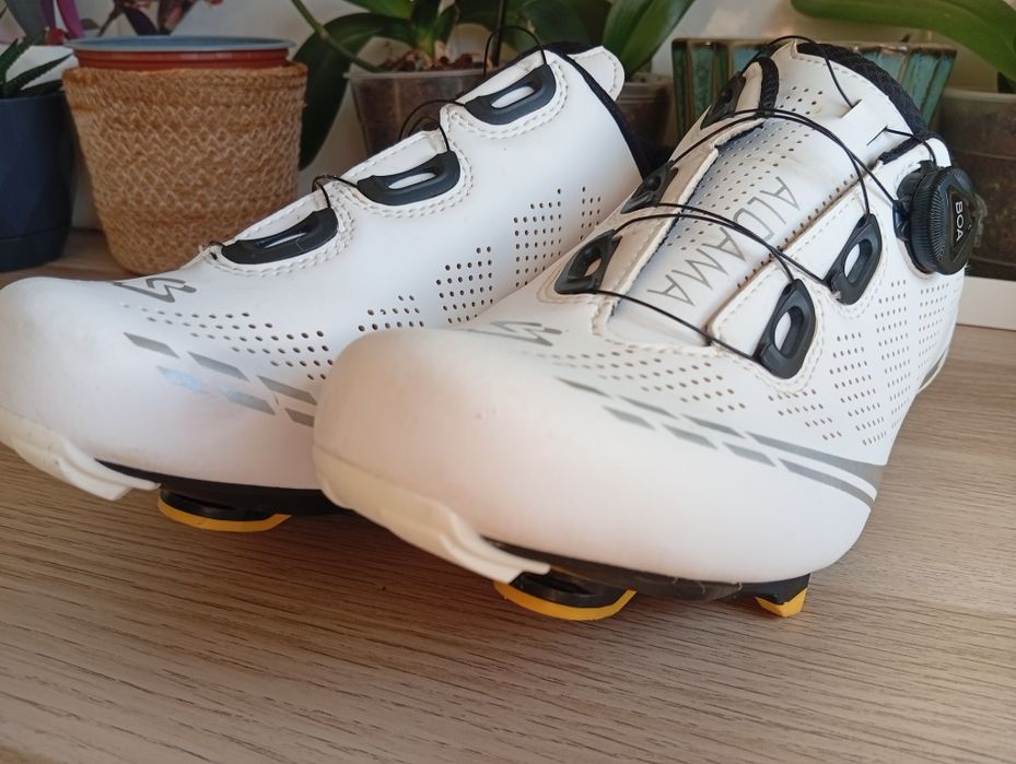 Sapatos de estrada spiuk