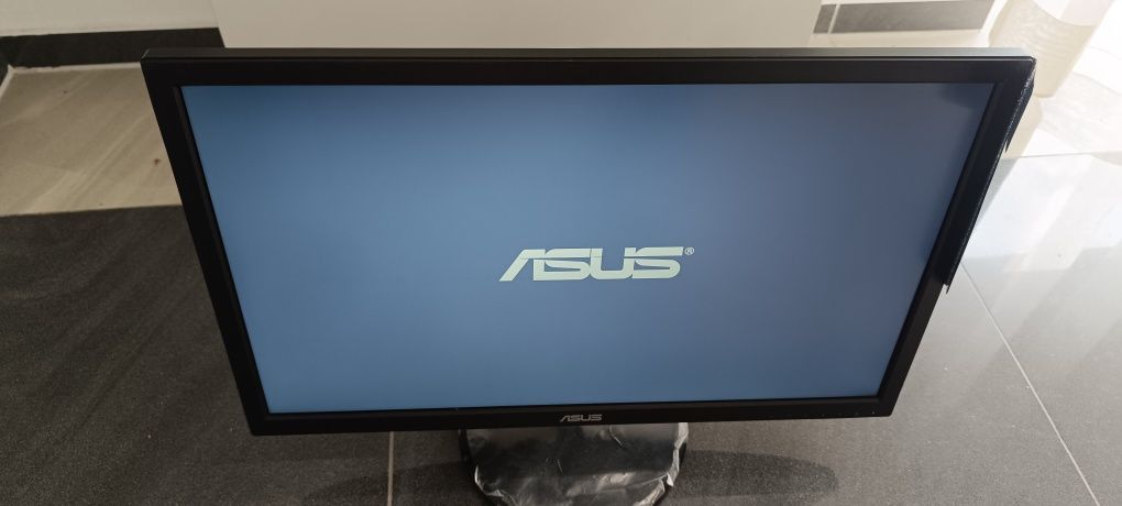 Monitor Asus VP228