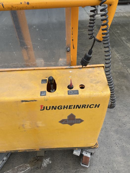 Штабелер Вантажопідйомності 1000кг Електрична , висота підйому 180