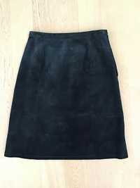Czarna zamszowa spódniczka Vintage