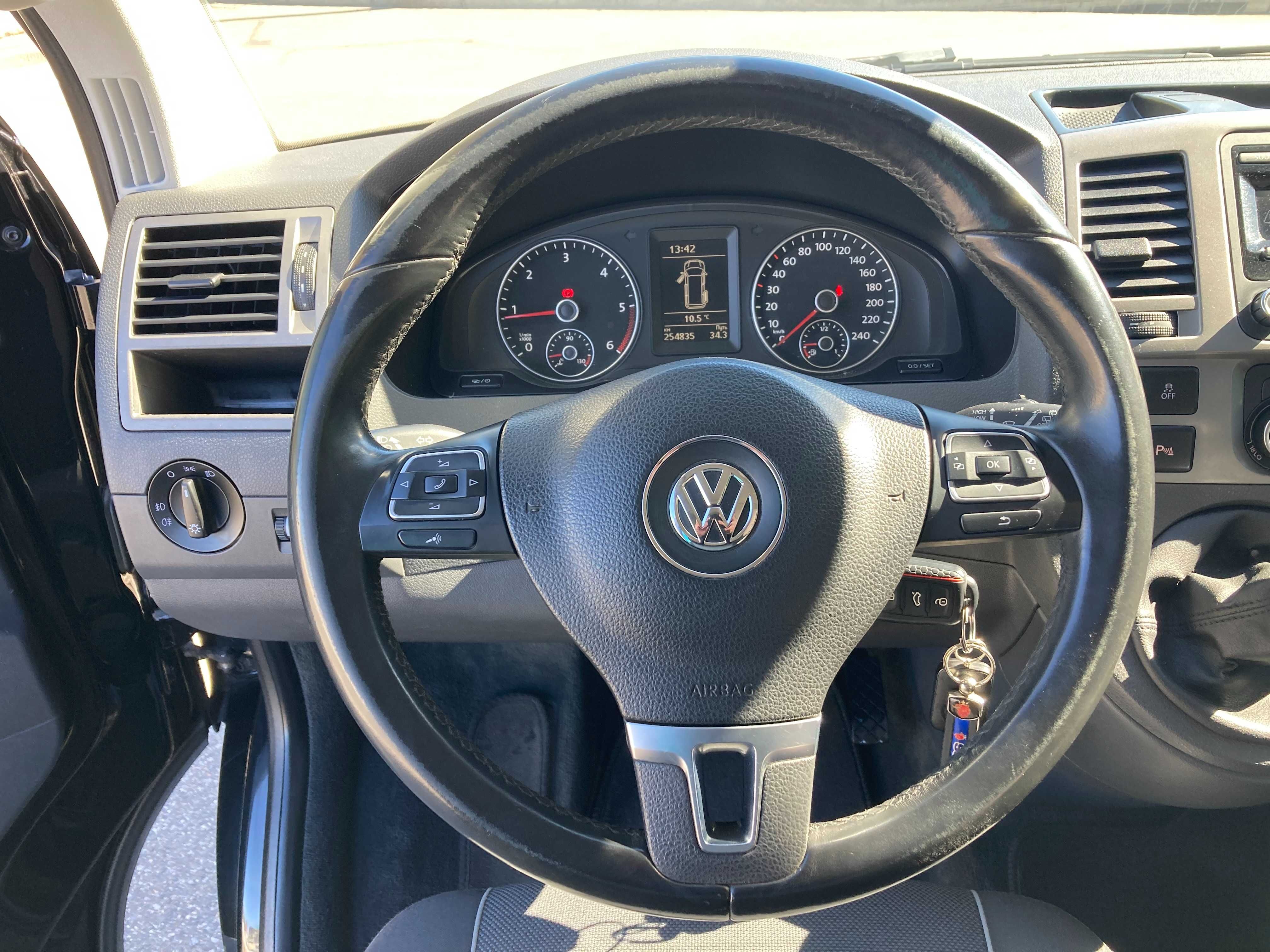 Volkswagen Multivan 2014 2.0D