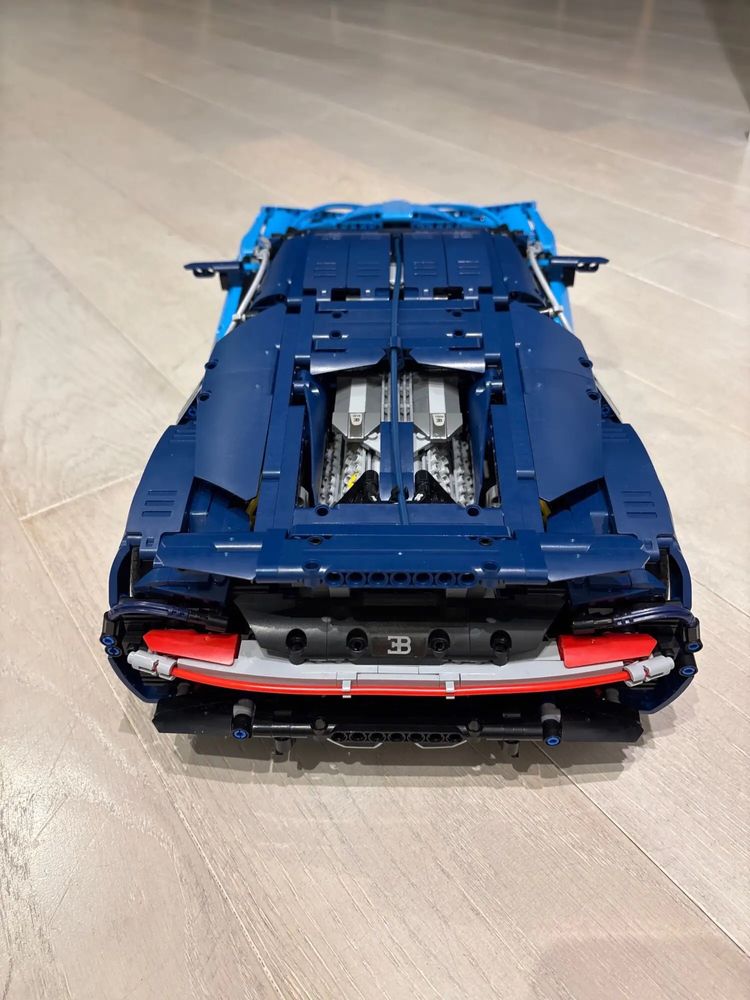 Klocki Technic Bugatti Chiron 42083 z 3599 Elementow