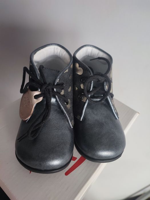 Nowe trzewiki Emel buty eleganckie