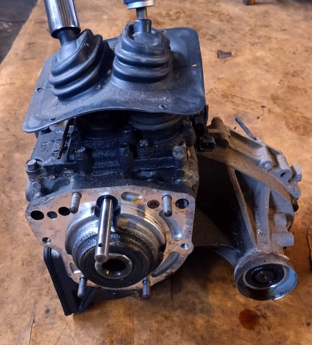 Роздатка L200, Pajero Sport, Pajero 2, Delica