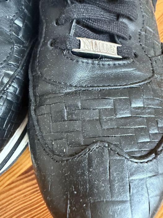 Czarne skorzane sneakersy NUDE roz 38