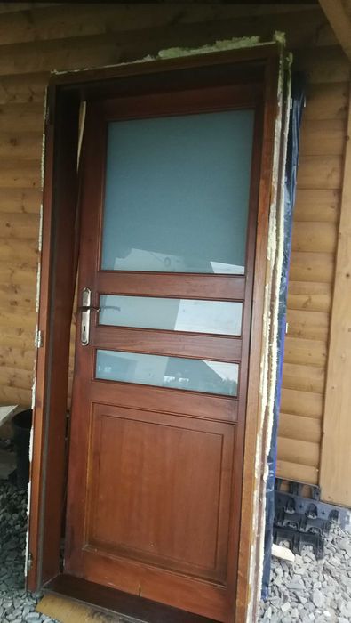 Drzwi wewnętrzne drewniane