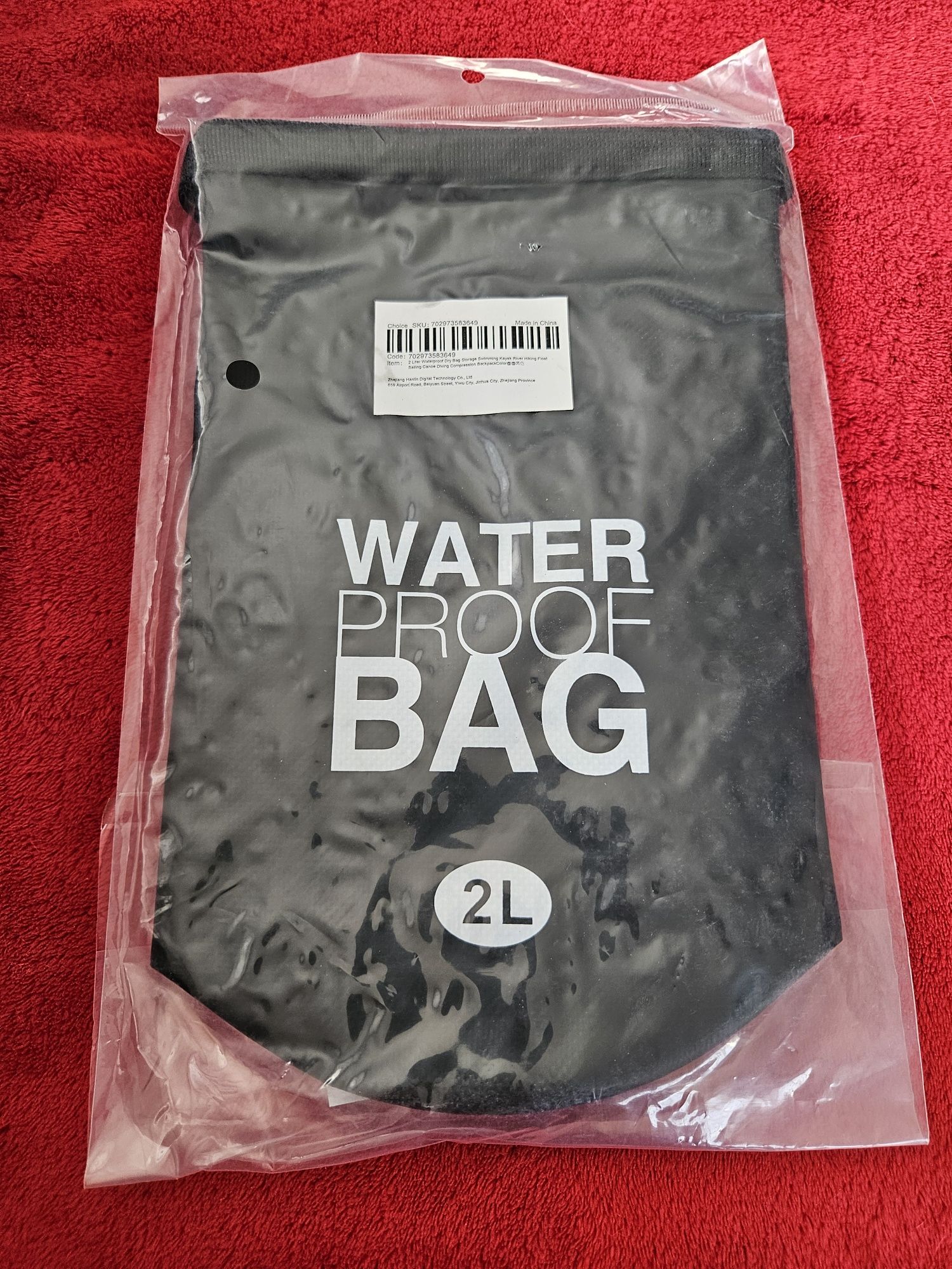 Czarny plecak wodoodporny