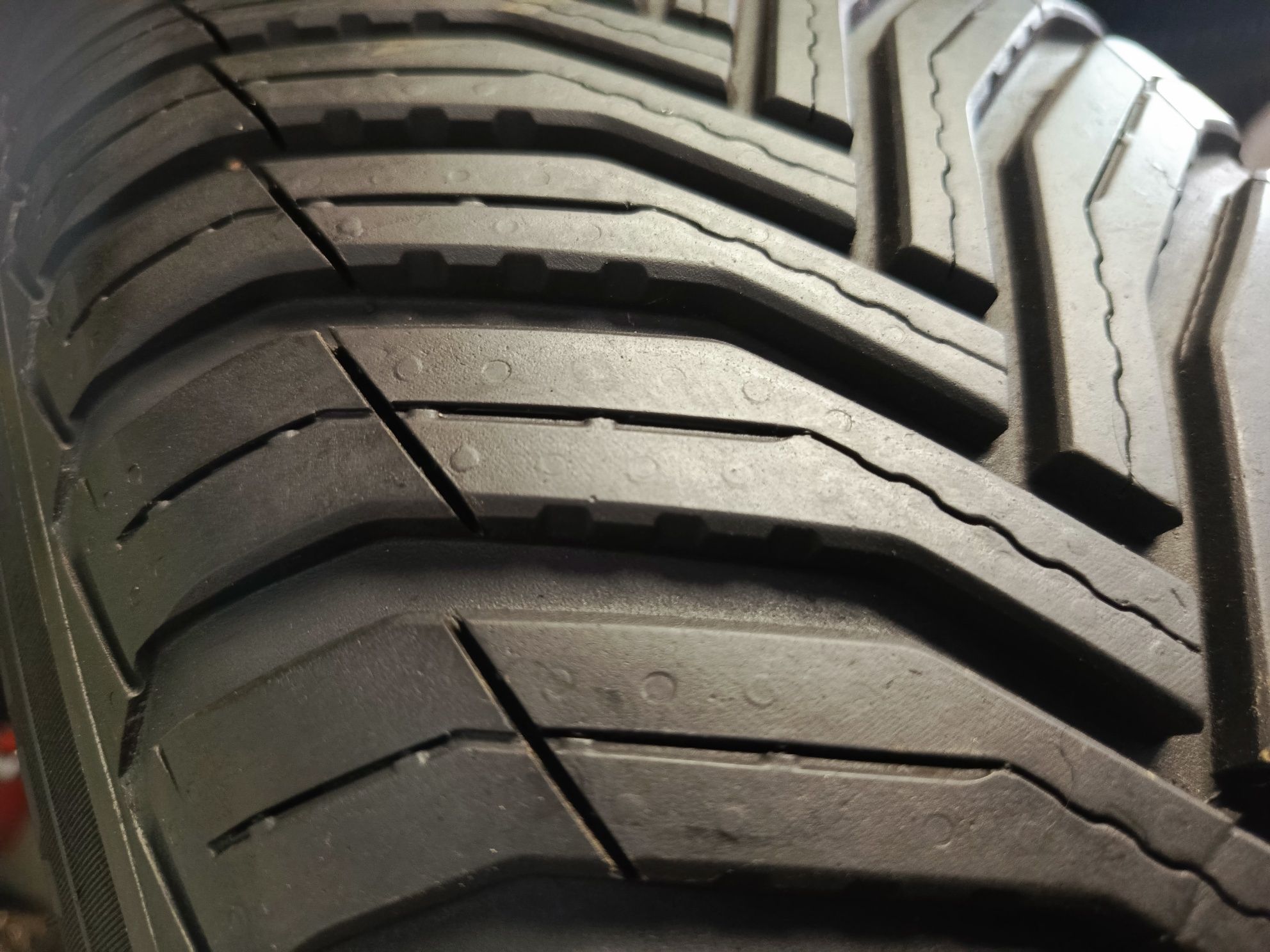 Sprzedam oponę pojedynczą 205/55 r16 Michelin