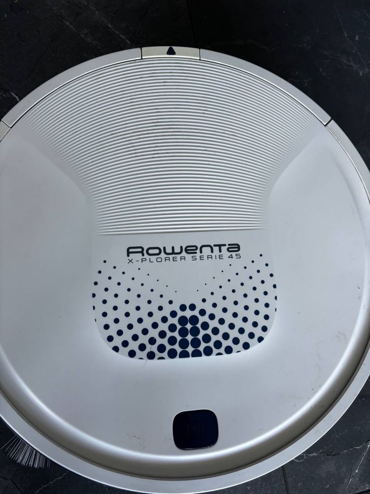Продам робот пылесос Rowenta