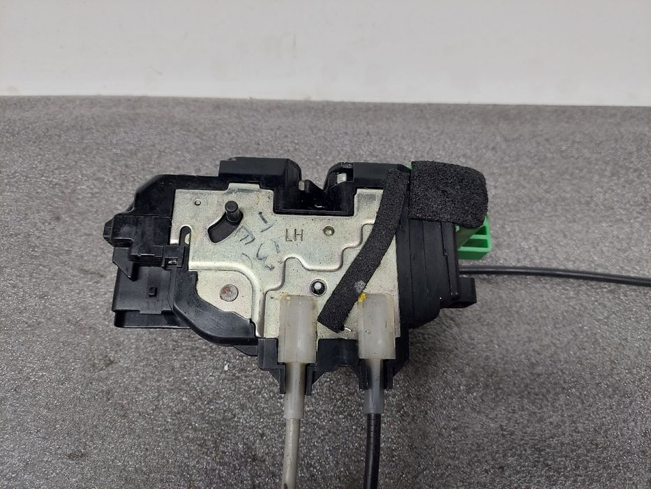 Fechadura / fecho porta trás esquerdo HYUNDAI i30 (FD)