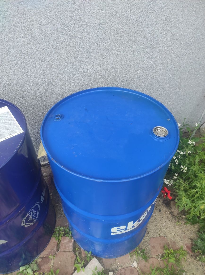 Metalowe beczki 200l