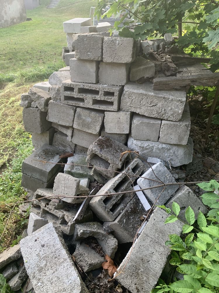 Cegla rozbiórkowa i pustaki