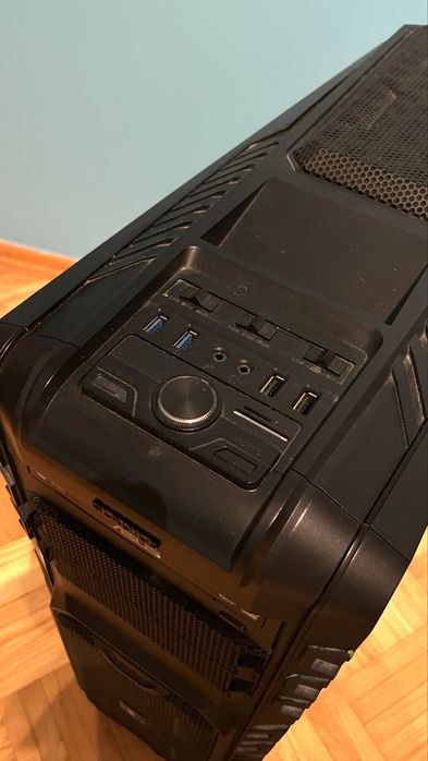 Komputer stacjonarny