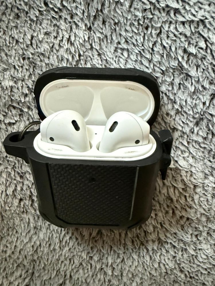 AirPods 2. generacji – bardzo dobry stan