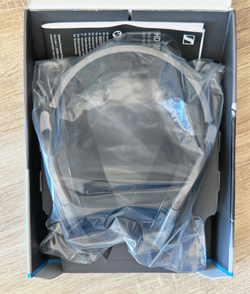 Headphone Sennheiser HD 650 com cabos 3.5mm/6.3mm e 4.4mm (balanceado)