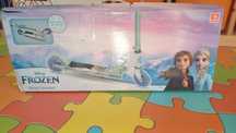 Trotinete frozen NOVA E EMBALADA