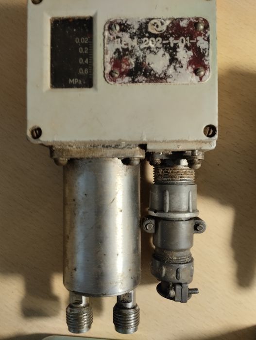 Датчик-реле давления Д210-1-