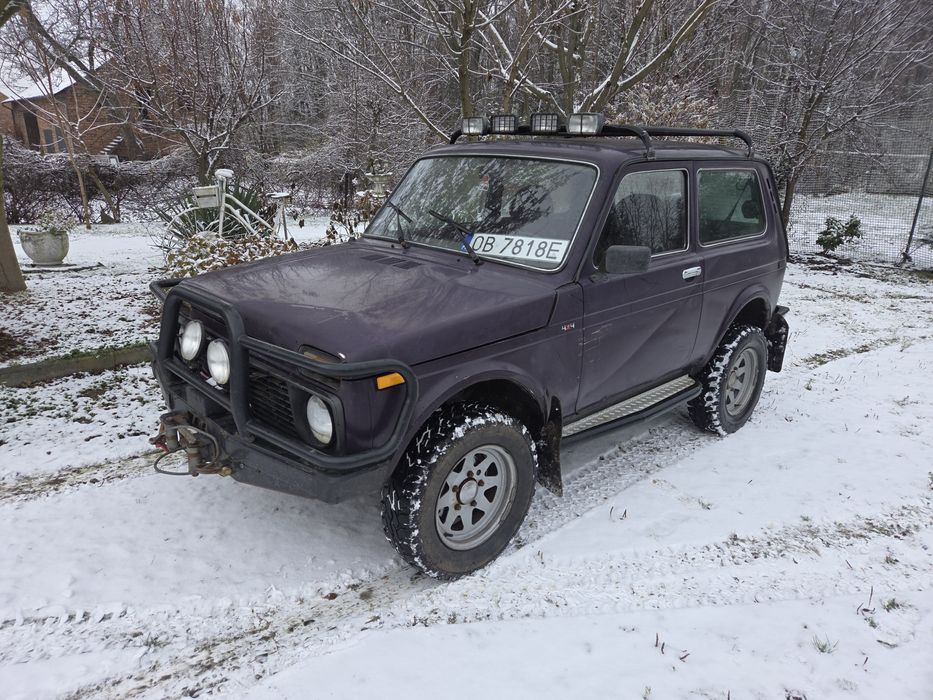 Lada niva  1.7i ważne oc przegląd nowy rorzad