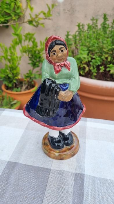 Figura Movimento de Vasco Lopes Mendonça Fábrica Bordalo Pinheiro