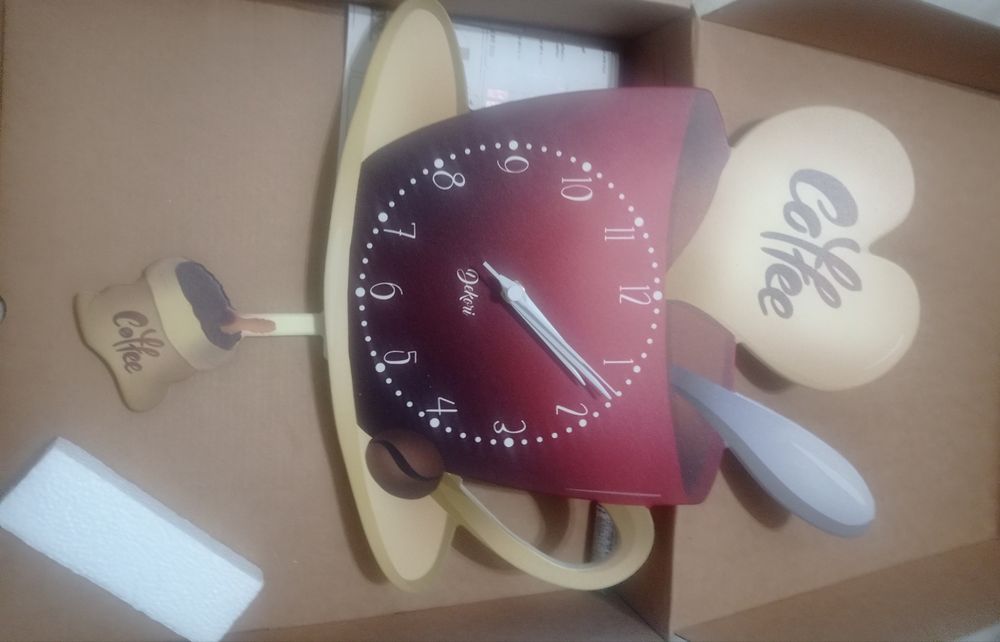 Drewniany zegar ścienny Filiżanka