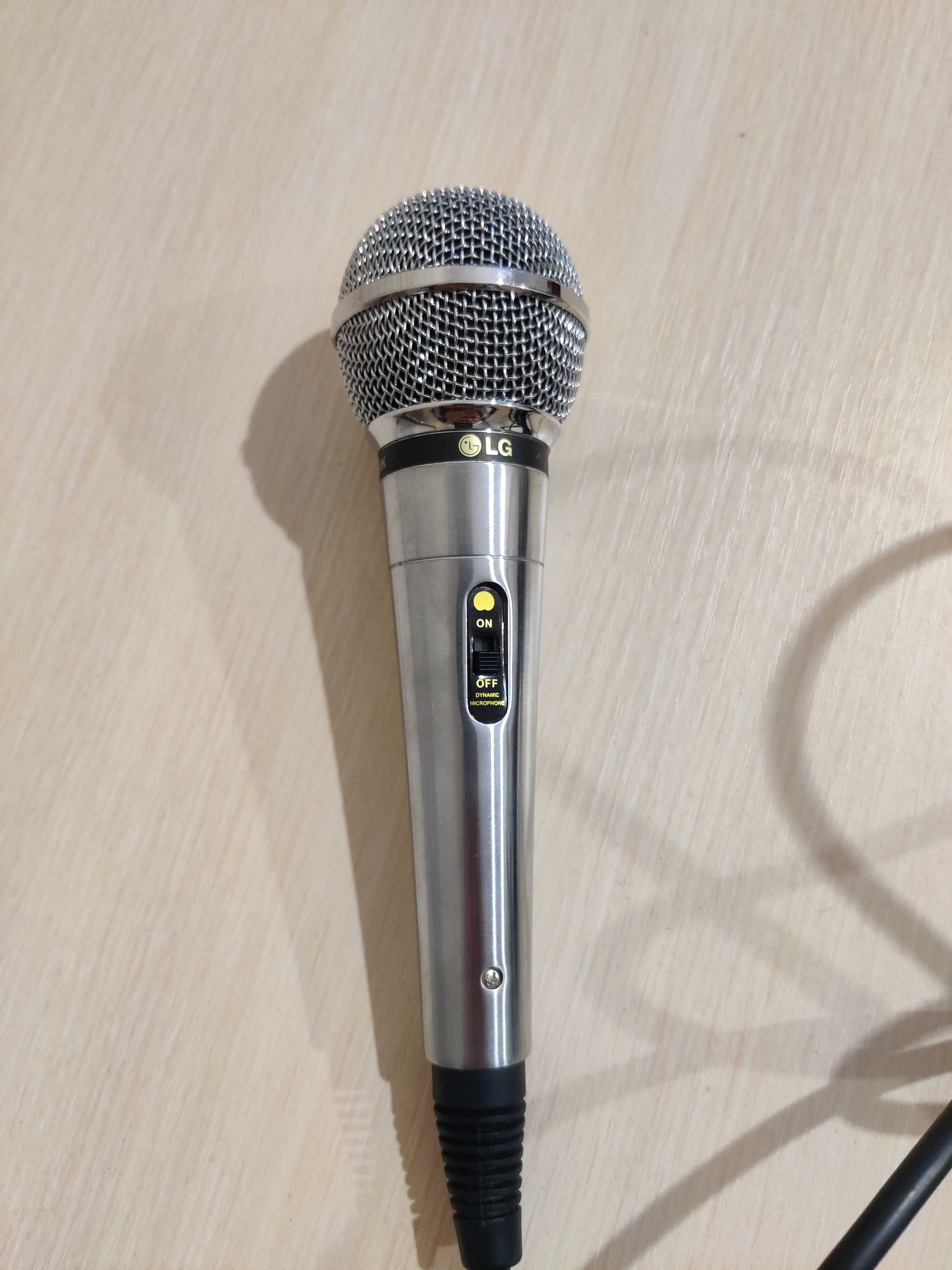 Мікрофон для караоке LG ACC-M900K