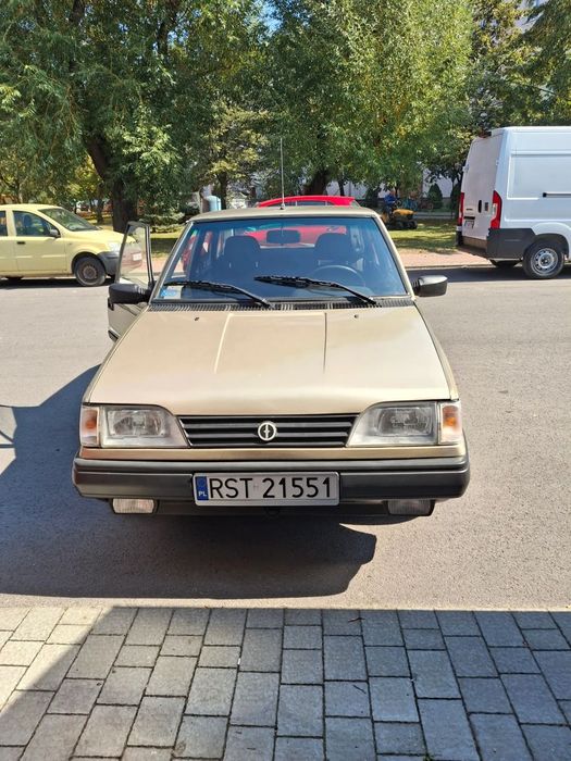Polonez Caro Polonez Caro 1,6 Gli 1994r mały przebieg