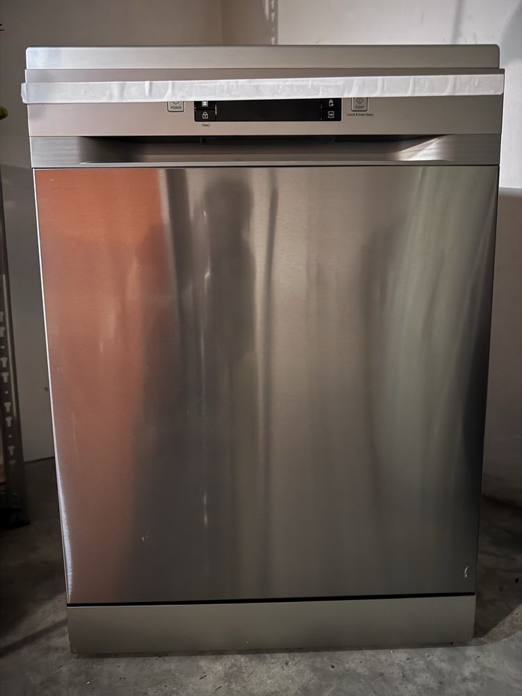 Lava Loiça Samsung Dw60m6040FS
