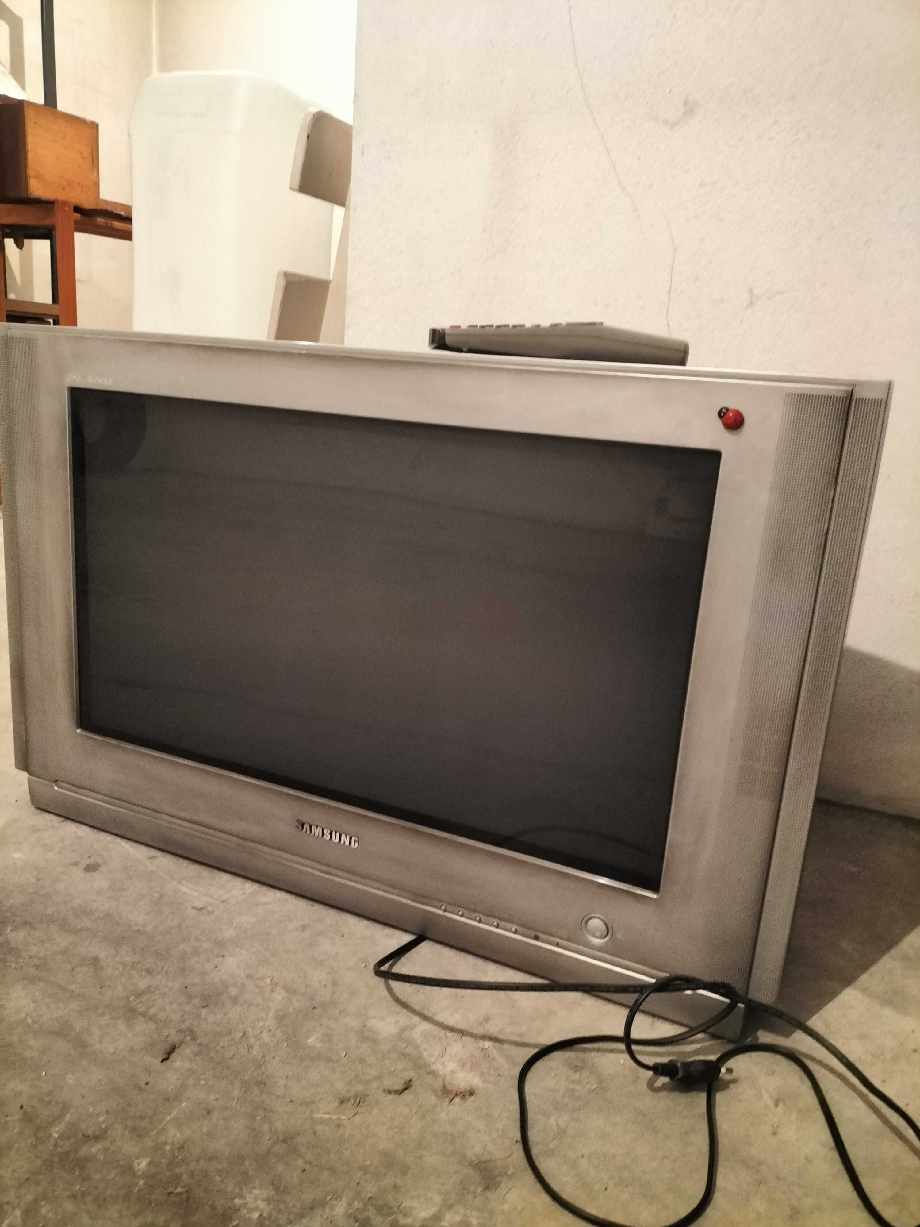TV SAMSUNG em ótimo estado