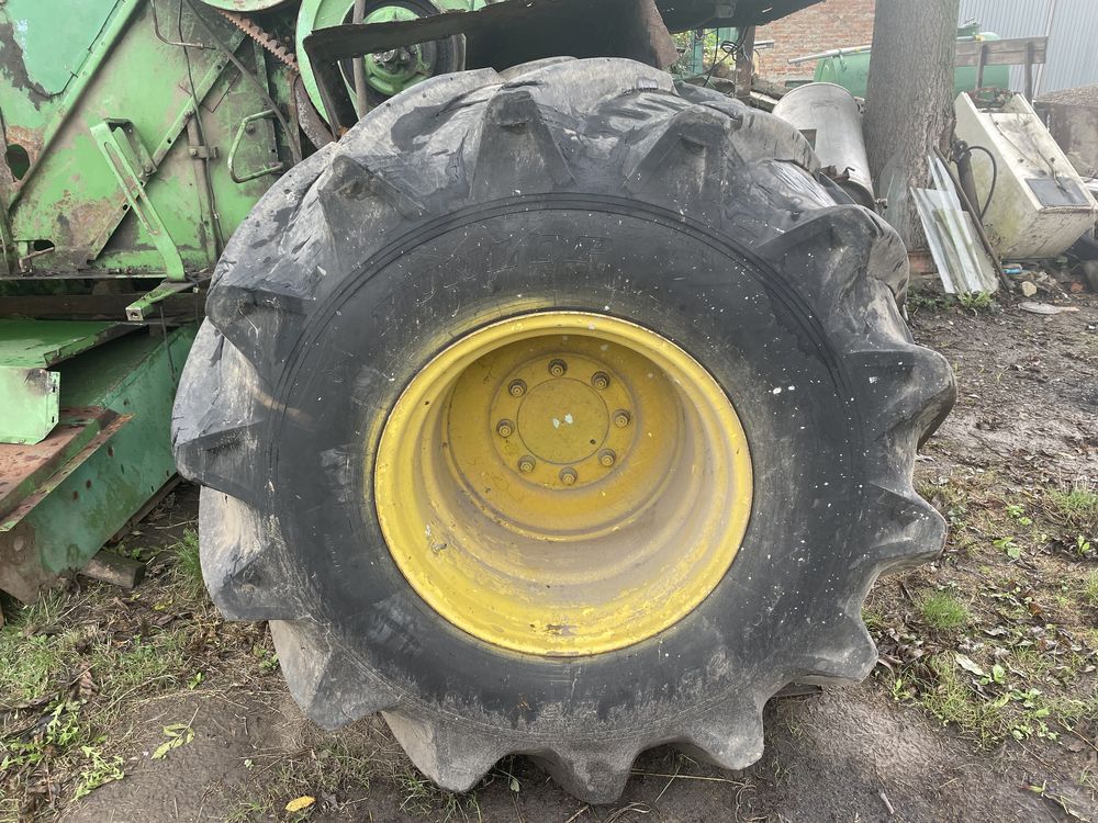 John Deere 1075 на запчастини