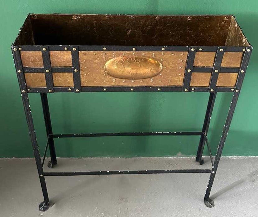 Floreira antiga em ferro e cobre, vaso floral