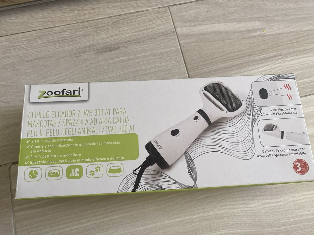 Escova com secador para cães