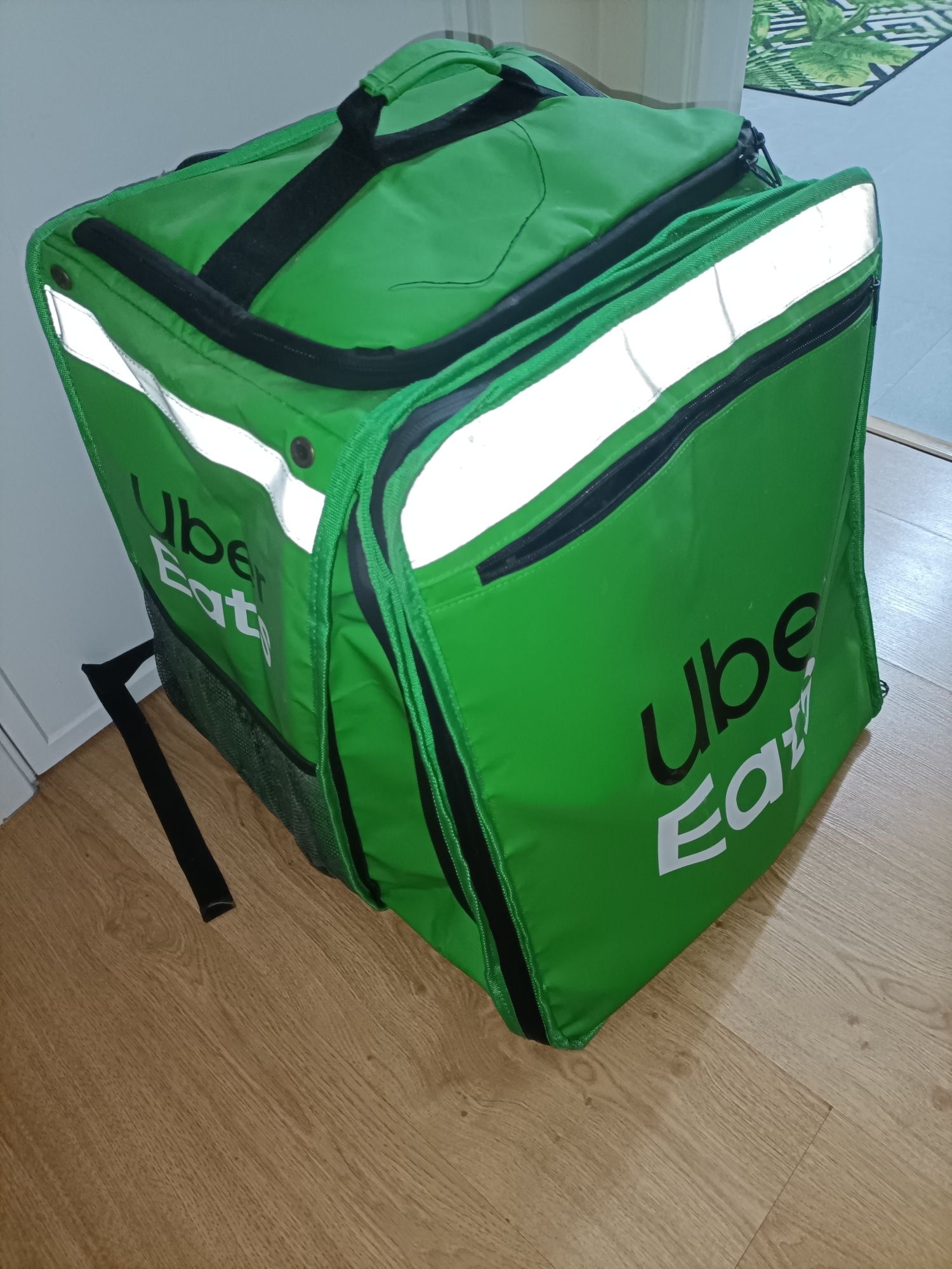 Mala Uber eats com 1 mês de uso